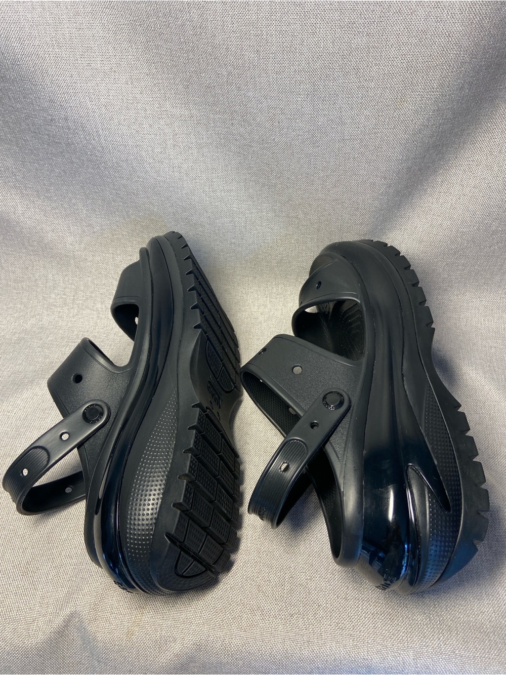 Crocs Classic Mega Crush Sandal  Size 12. New. - Picture 8 of 10